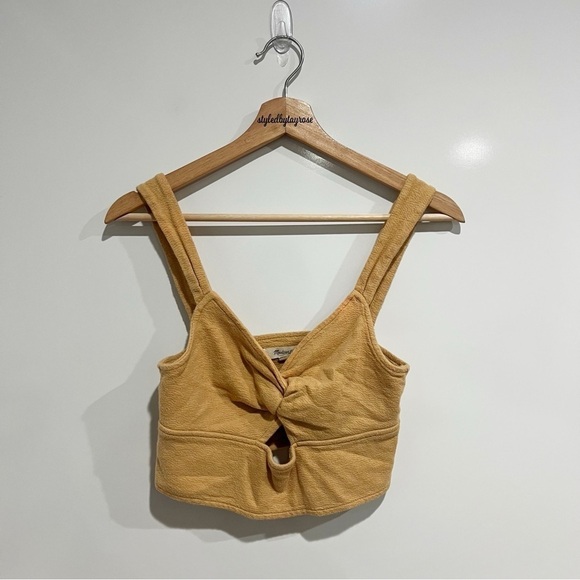 Madewell Cutout Knot-Front Crop Tank Top in Dried Straw - Picture 3 of 9